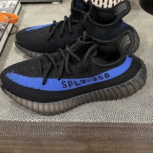 Adidas YEEZY Boost 350 V2 (Dazzling Blue) 4.5 Mens/5.5 women’s
